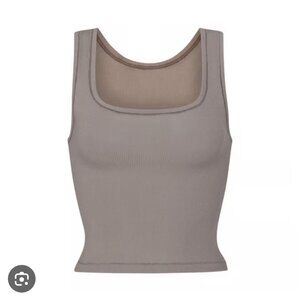 Skims Cotton Rib Tank in Smoke